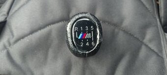 Radiaca/ rýchlostna páka BMW