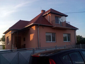 Predám rodinný dom v Čalovci / Violin / Čalovec