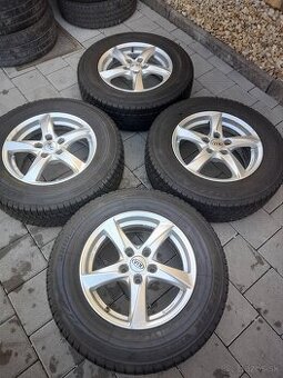 Predam alu 5x114,3-16 s pneu 215/70-16 tucson,ix35,sportage.