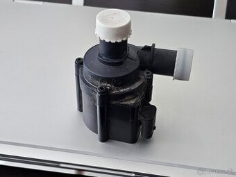 Prídavné čerpadlo vody 2.0tdi