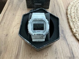 Casio G-Shock 3229 DW - 5600GC-7ER