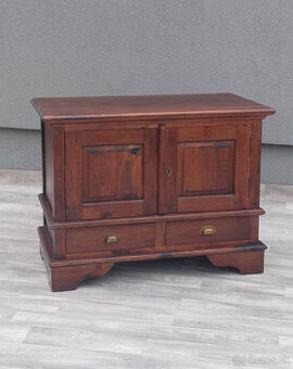 Komoda starožitná teaková.