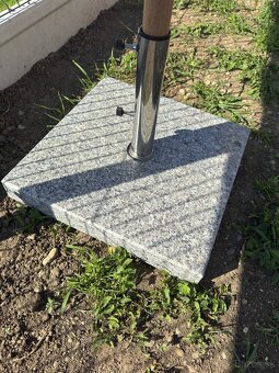 Predám nový slnečník z jysku