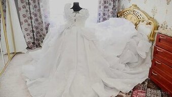 Predám svadobné šaty