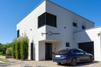 NA PREDAJ Nadštandardný rodinný dom v obci Pohranice NITRA