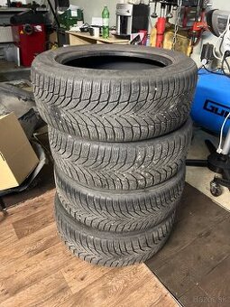235/55 r17