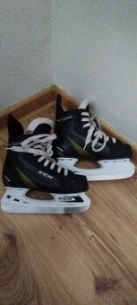 Predám detské korčule .