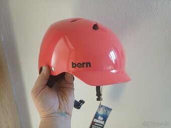 prilby, vesty YAK, RTM, Bern