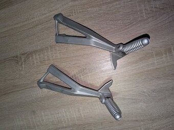 Ducati 848 zadné stipačky