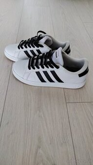 Detske Adidas 39 1/3