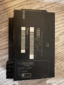 Audi - Riadiaca jednotka komfortu ome: 8E0959433AH