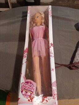 predám hračku veľká bábika