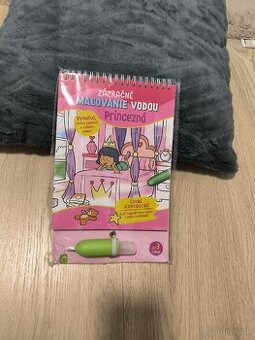 ZÁZRAČNÉ MAĽOVANIE VODOU – PRINCEZNÁ 🎨