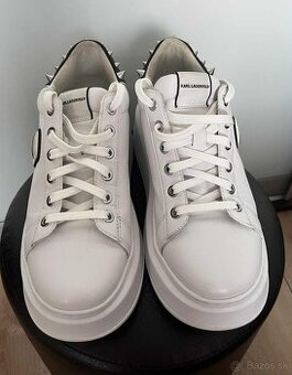 Karl Lagerfeld veľ.38 aj sedia.