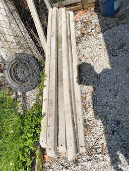 Betonové stllpy 12 ks