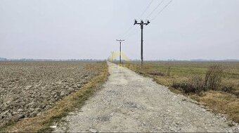 Slnečný pozemok pri vode Malý Dunaj, Nová Dedinka, okres Sen