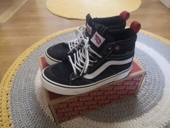 Zimné topánky Vans 38,5 - 1