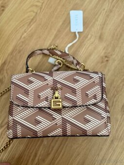 Kabelka guess