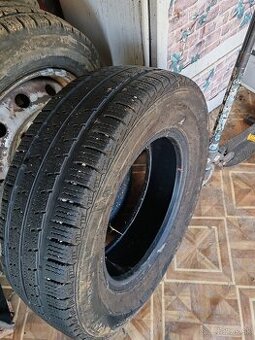 215 70 r15 C - 1