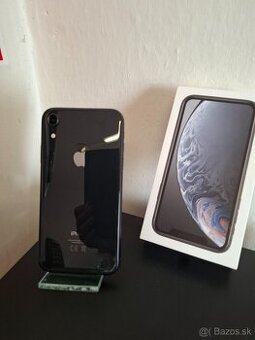 Iphone xr ,64gb ..záruka 1rok plus doklad