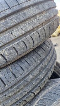 Predám 175/70 r14