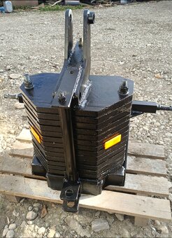Závazia na trojbod 550kg
