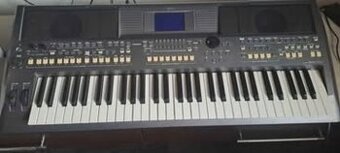 Yamaha PSR-S670