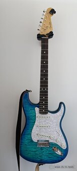 FENDER STRATOCASTER JAPAN