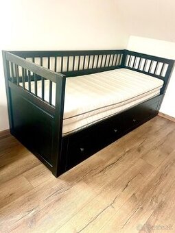 Posteľ IKEA HEMNES