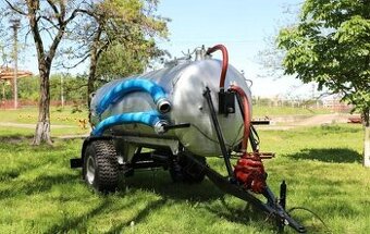 Cisterna fekální vůz