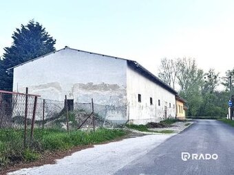 RADO | IBA U NÁS Na prenájom BUDOVA , Kráľová pri Senci