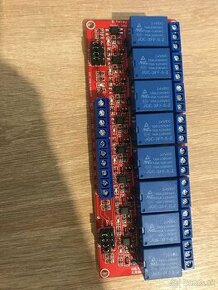 8 kanálové relé s jumperom H/L