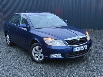 Skod Octavia 1.6Tdi-tazne-vyhrev-radio dotyk.