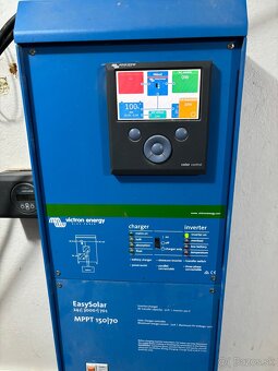 Predám Victron EasySolar 24V/3000VA/70A-50A MPPT 150/70