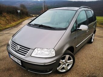 VW SHARAN  2.0TDI 103KW 140PS UNITED NAVI ŤAŽNÉ R17 MOD 2010
