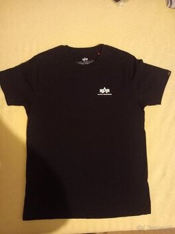 Tričko značky Alpha Industries