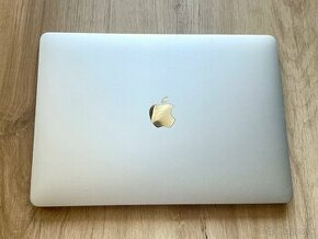 Apple macbook air 13” M1 8gb ram Silver 256gb