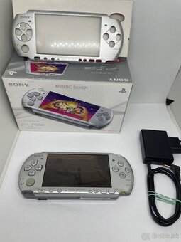 Sony PSP 3004 Playstation portable Mystic Silver