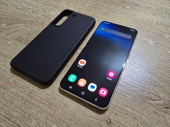 Samsung s22 128gb v TOP stave velmi malo pouzivany ma len ve
