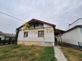 PREDAJ – Rodinný dom s podkrovím a pozemkom-FALKUŠOVCE