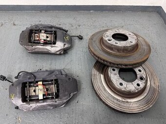 VW Touareg předně Brzdy Brembo