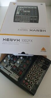 Mix Behringer XENYX 1002 FX