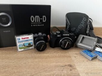 Olympus OM-D E-M10 Mark III s 2 objektívmi a príslušenstvom