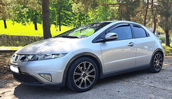 Honda Civic 1.8 iVTEC 103kW, LPG
