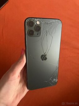 iPhone 11 pro max zlomený