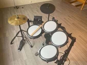 Alesis nitro max