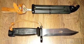 Bodák, bajonet na AK47, východonemecký NVA