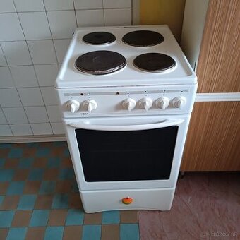 mora elektrický sporák 3428