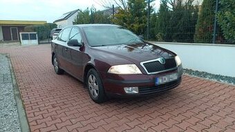 Škoda Octavia II, 1.6benzín, r.v.2012, 161000 km, bez hrdze