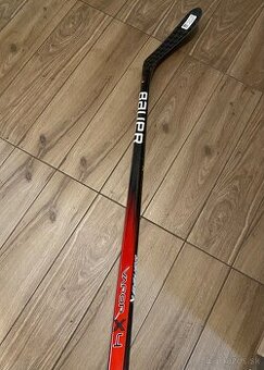 Predam hokejku Bauer vapor x4